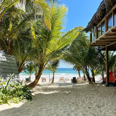 Chavez Eco Beach Camping And Cabanas